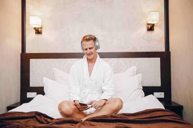 How to Get Elite Status Benefits for More Than One Hotel Room