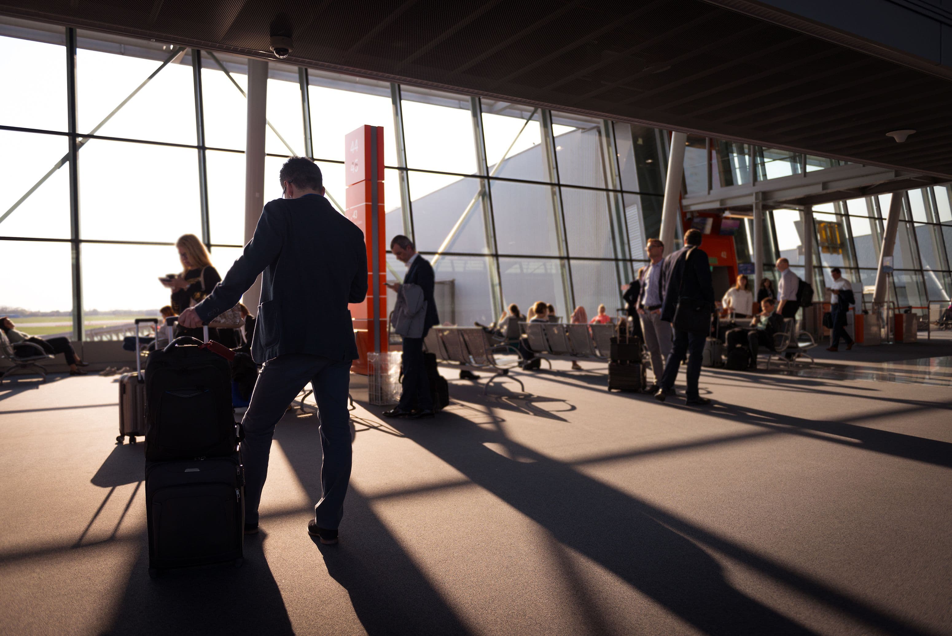 Transfert aéroport vs VTC en Europe : quand chaque option est la meilleure