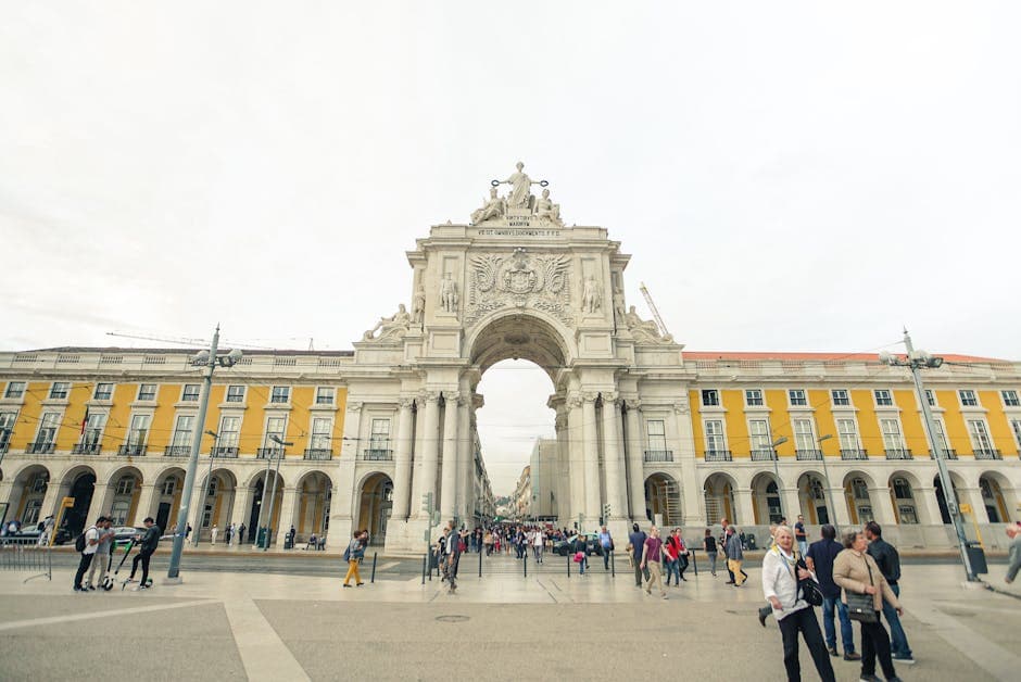 Lisbon Airport Transfer Deals from €12: Free Cancellation Guide