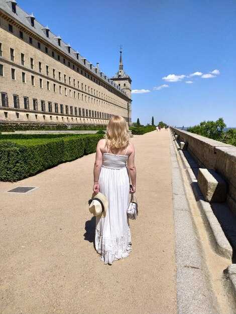 Explore Quiet Corners: Hidden Gardens and Calming Seine Banks