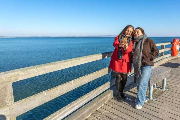 Support and Customer Care: managing extended wait times with self-service options and callbacks