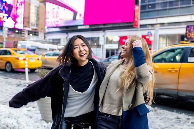 Food and events: touring-inspired dining options and show-night packages