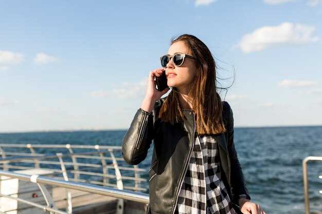 Messaging and calling on ship Wi-Fi: apps that work and notable limitations